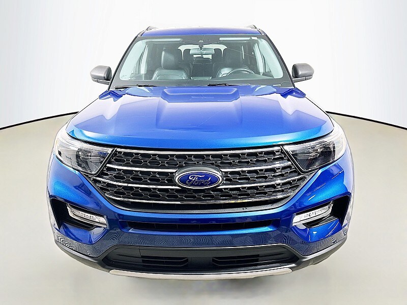 2021 Ford Explorer XLT photo 2