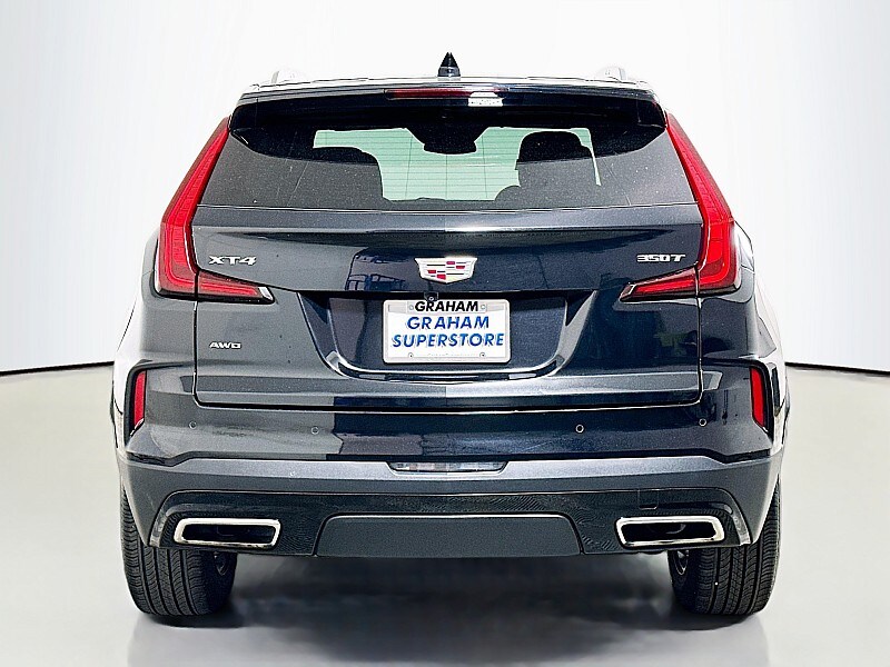 2024 Cadillac XT4 Premium Luxury photo 3
