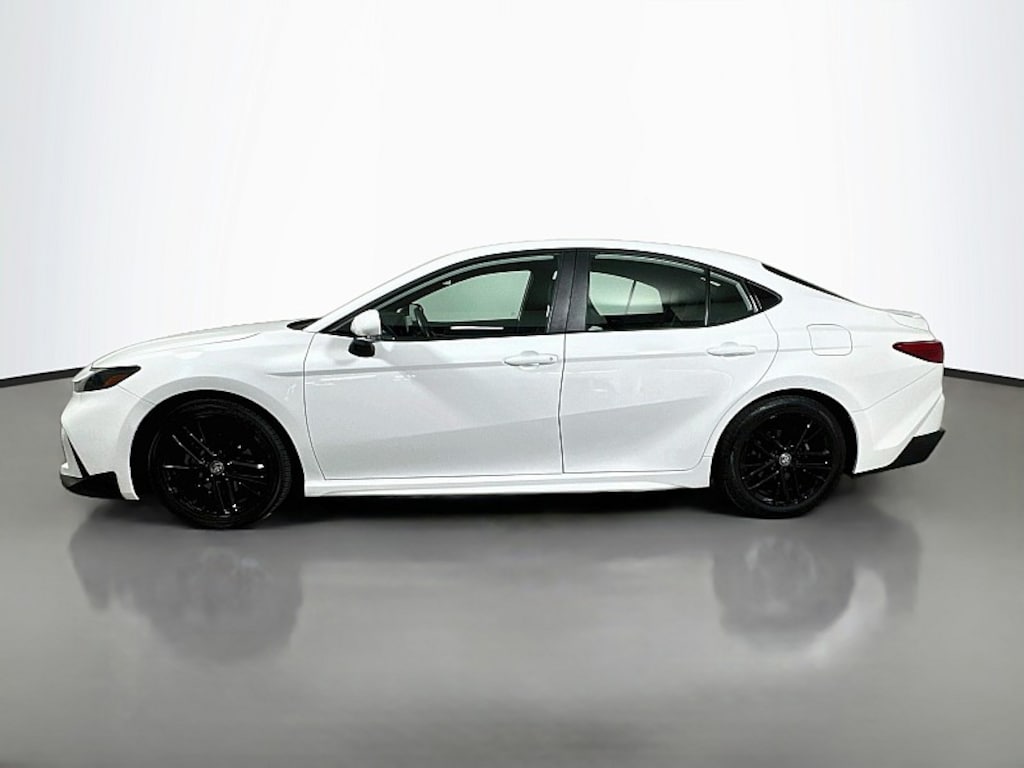 Used 2025 Toyota Camry SE Mid-Size Car