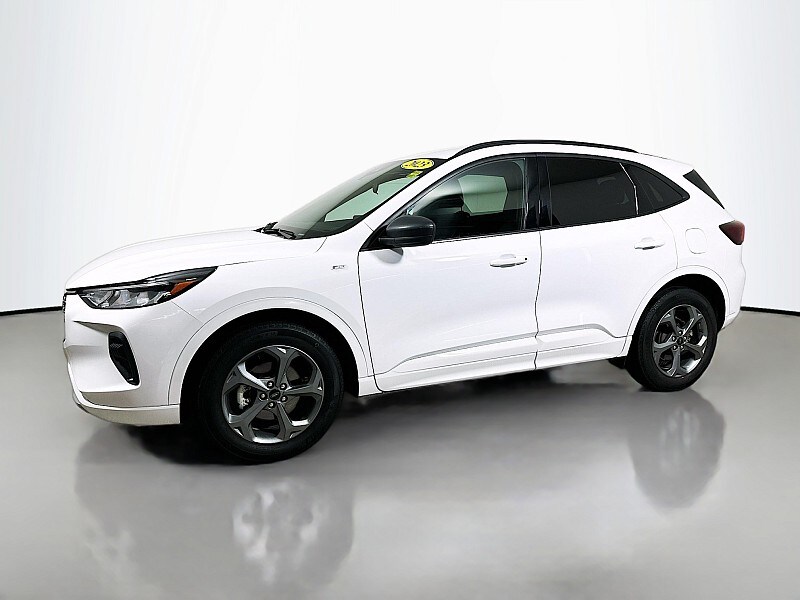 2023 Ford Escape ST-Line photo 3