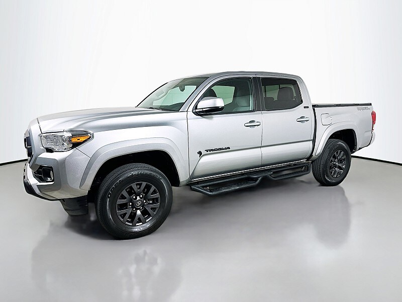 2023 Toyota Tacoma 4x4 SR5 Double Cab V6 photo 3