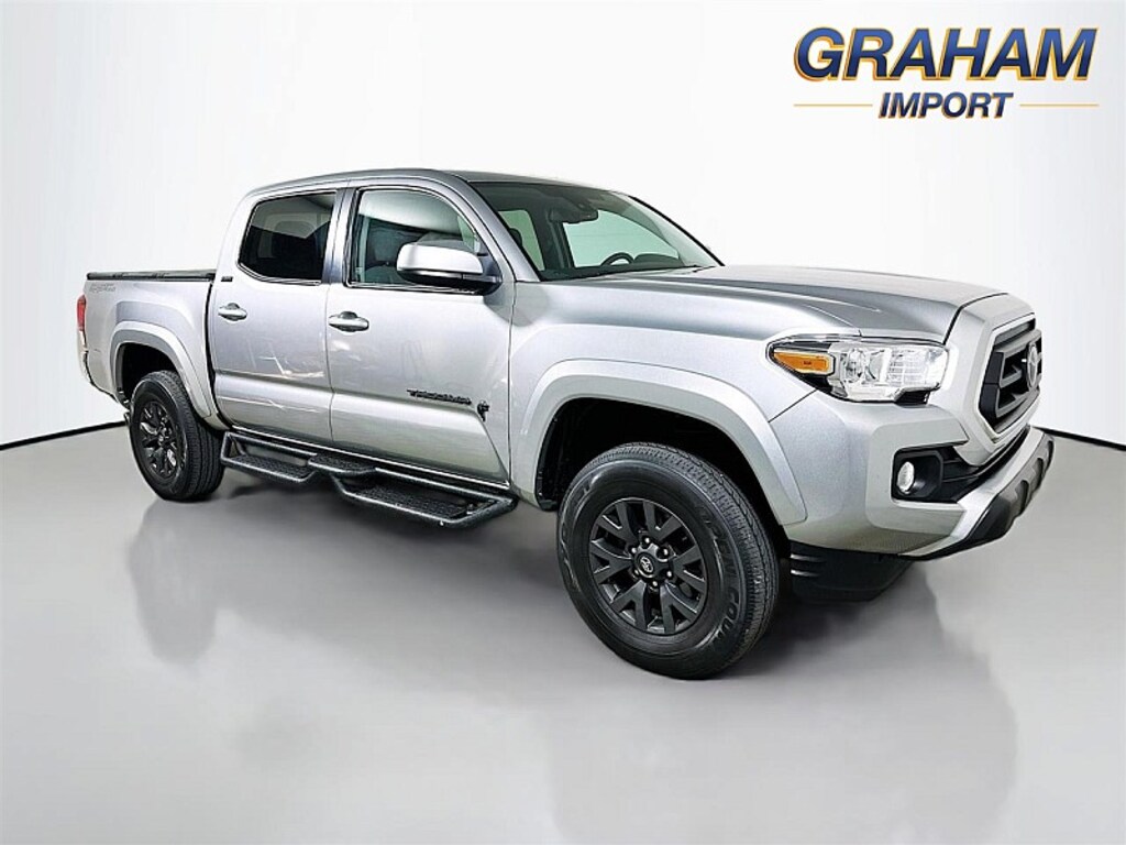 Used 2023 Toyota Tacoma 4WD SR5 Compact Truck