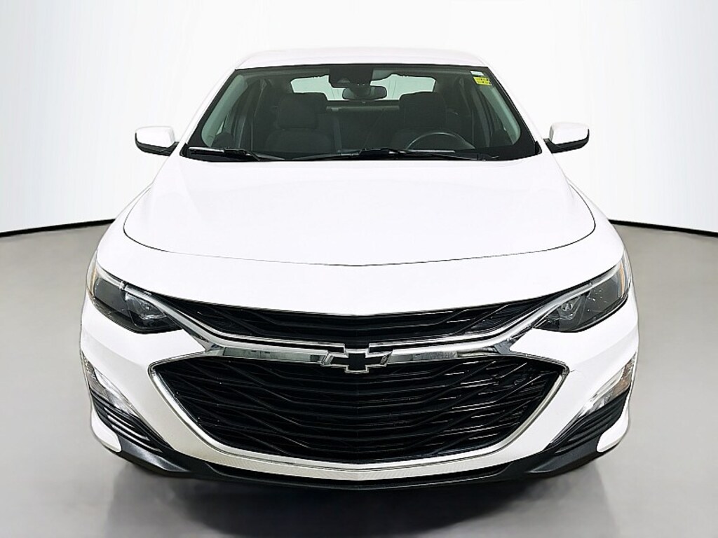 Used 2024 Chevrolet Malibu RS Mid-Size Car