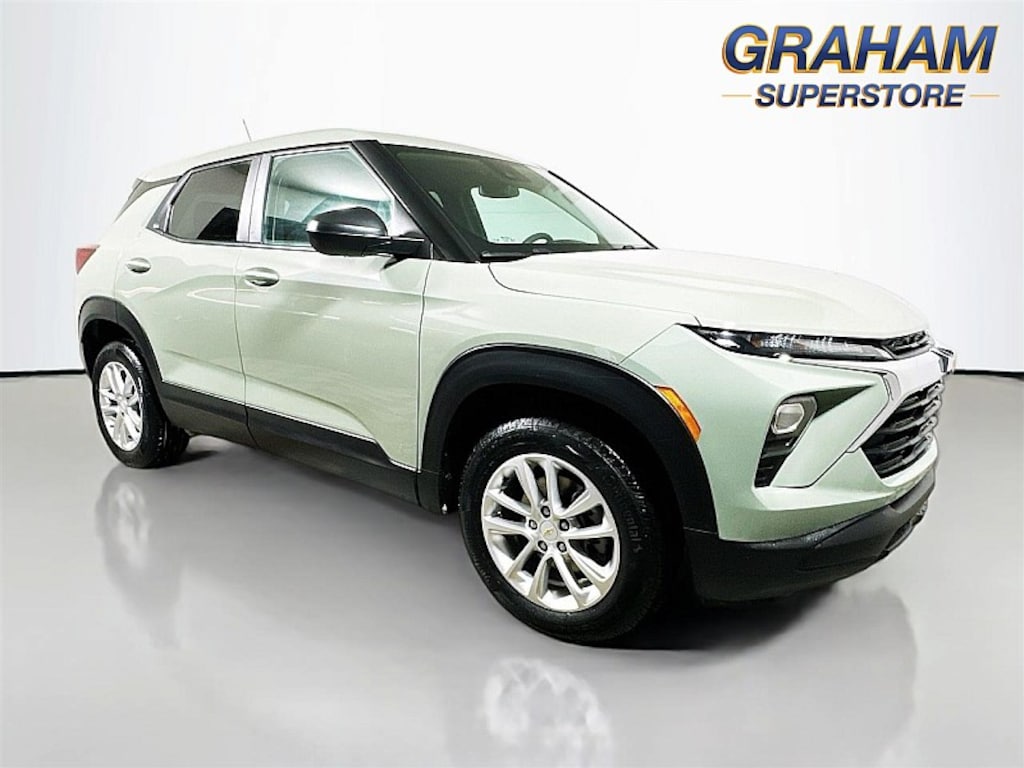 Used 2025 Chevrolet Trailblazer LS Compact SUV