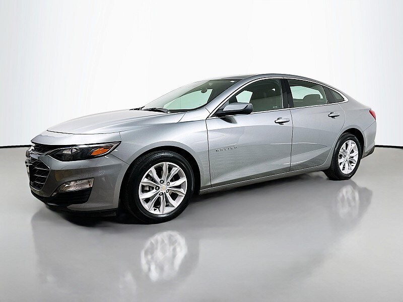 2025 Chevrolet Malibu 1LT photo 3