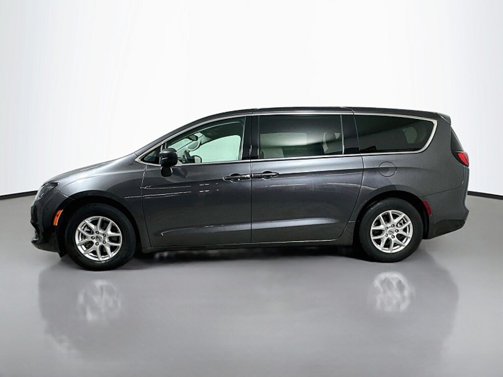 Used 2023 Chrysler Voyager LX Minivan