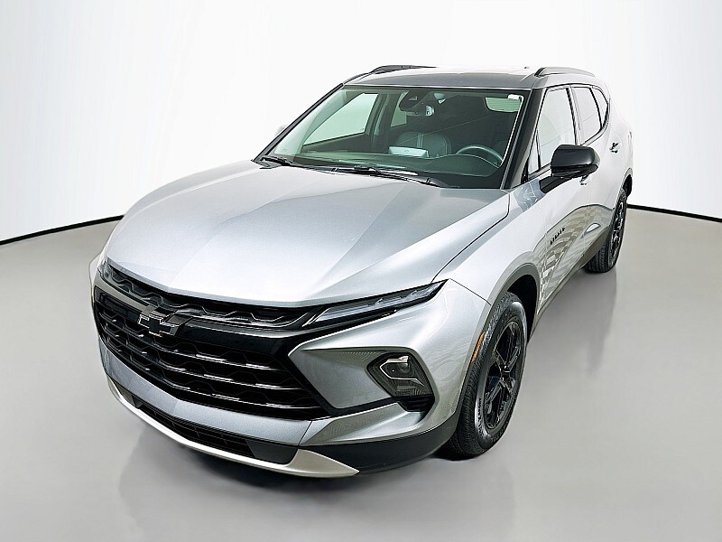 2023 Chevrolet Blazer 2LT photo 3