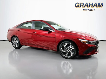 2025 Hyundai Elantra SEL Sport Mid-Size Car