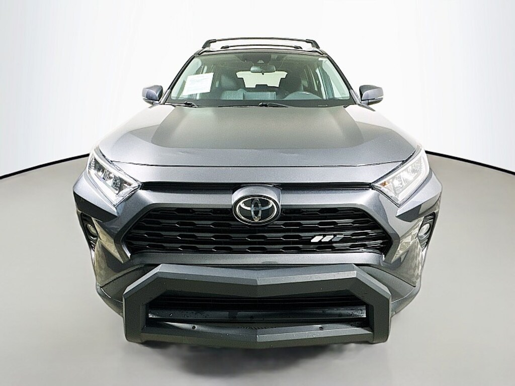 Used 2020 Toyota RAV4 XLE Compact SUV