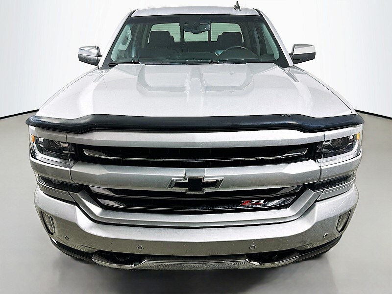 2016 Chevrolet Silverado 1500 LTZ photo 2