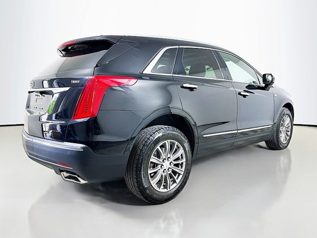 Used 2019 Cadillac XT5 Luxury FWD Compact SUV
