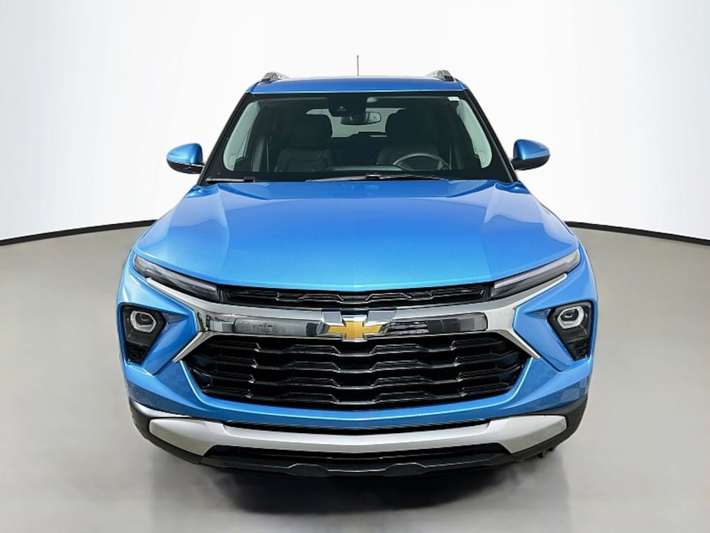 Used 2025 Chevrolet Trailblazer LS Compact SUV