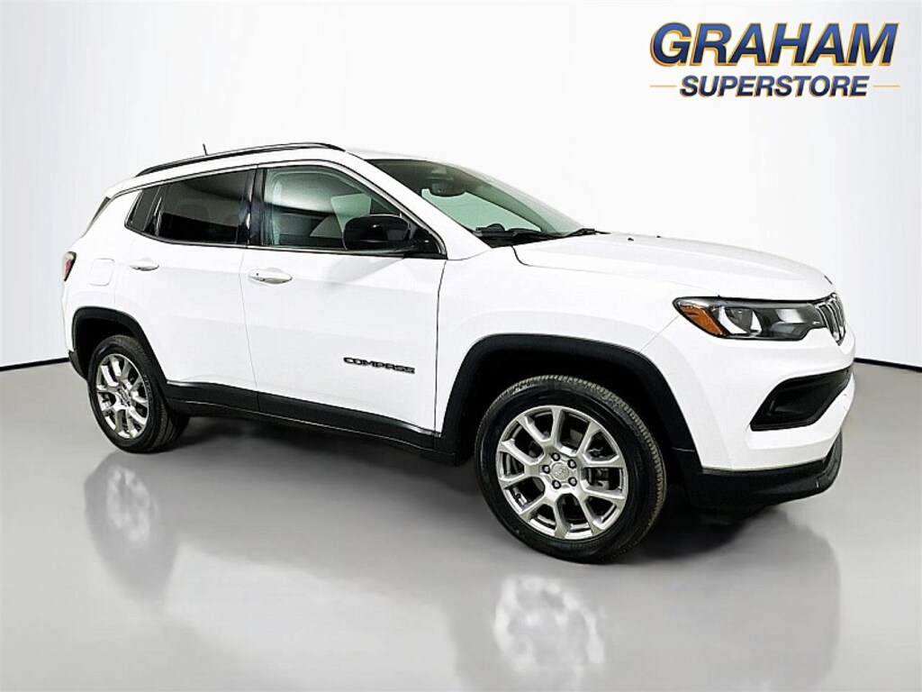 Used 2022 Jeep Compass Latitude Lux Compact SUV