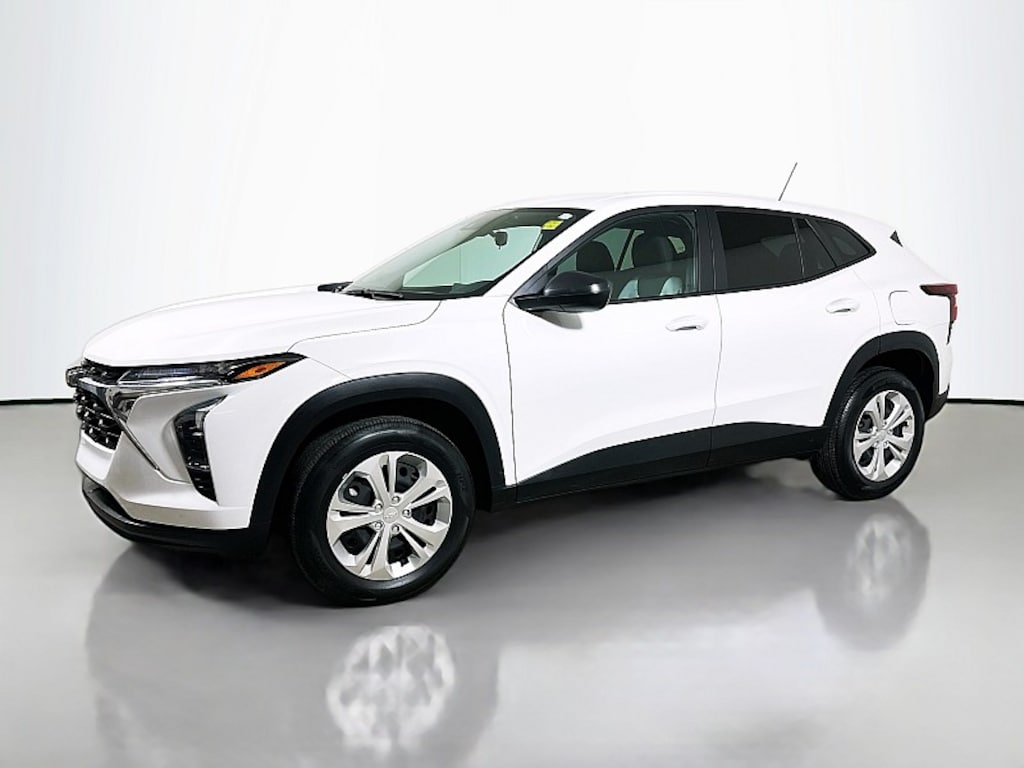 Used 2024 Chevrolet Trax LS Crossover SUV