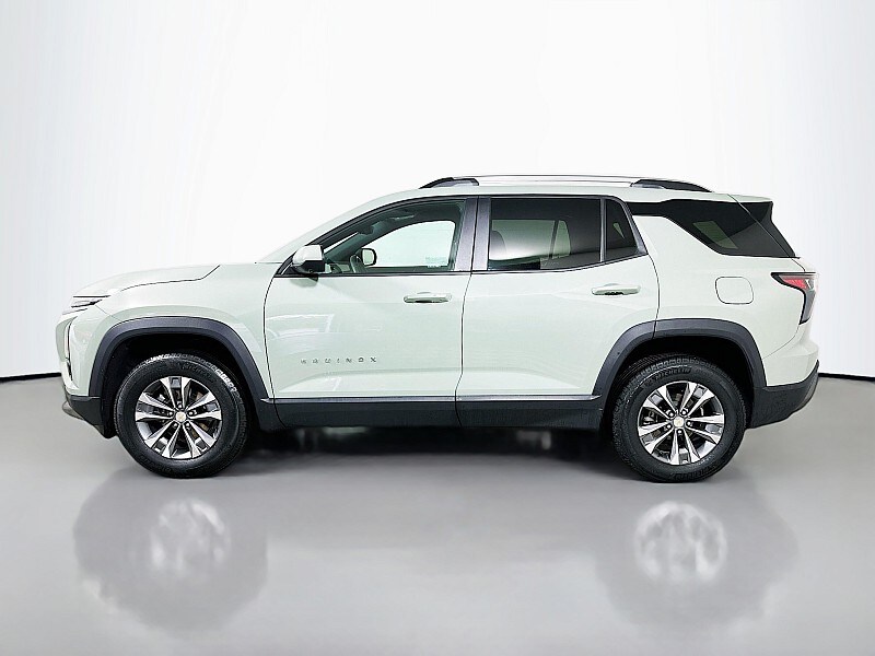 2025 Chevrolet Equinox LT photo 3