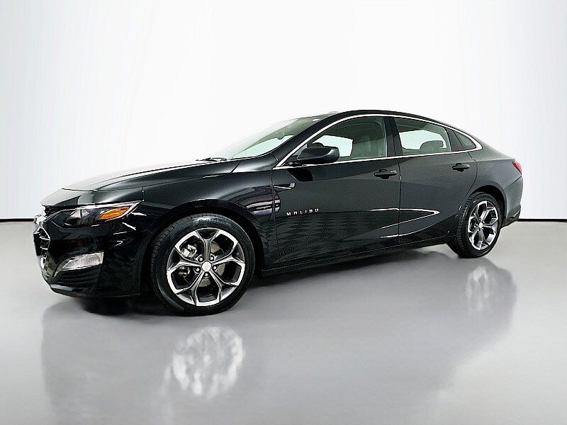 2024 Chevrolet Malibu 1LT photo 3