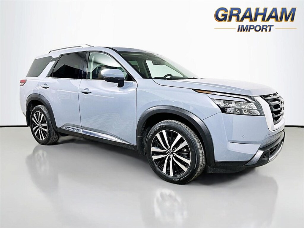 Used 2025 Nissan Pathfinder Platinum Full Size SUV