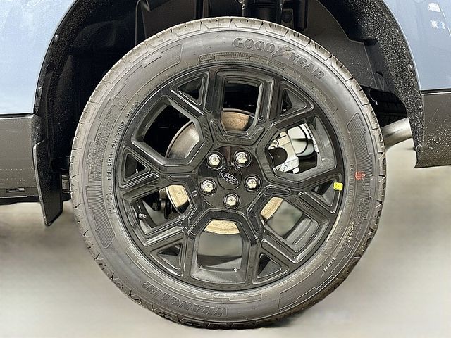 2025 Ford Maverick XLT - Photo 18