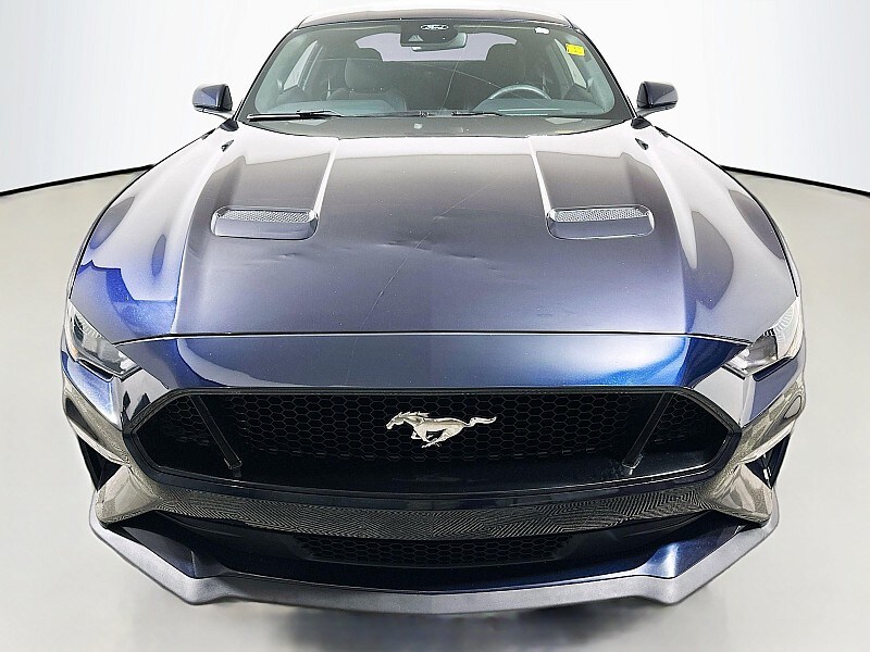 2021 Ford Mustang GT photo 2