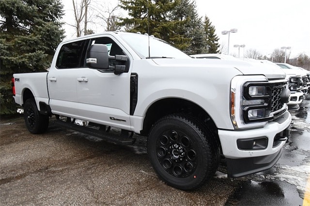 2025 Ford F-250 Super Duty Lariat's photo