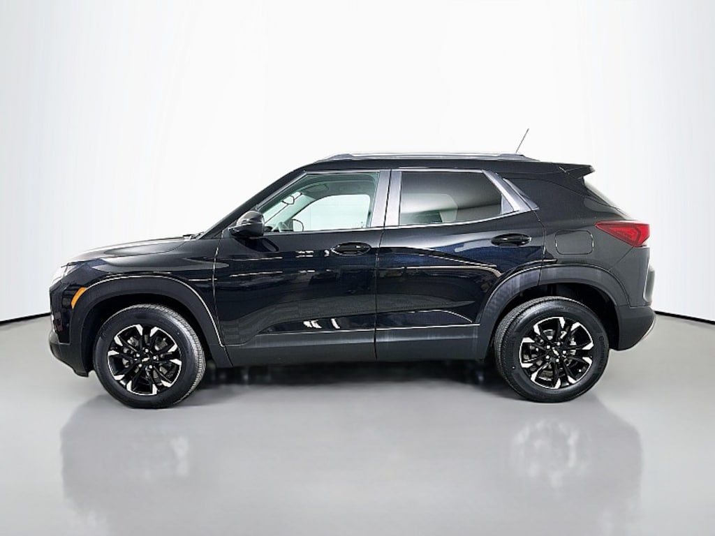 Used 2023 Chevrolet Trailblazer LT Compact SUV