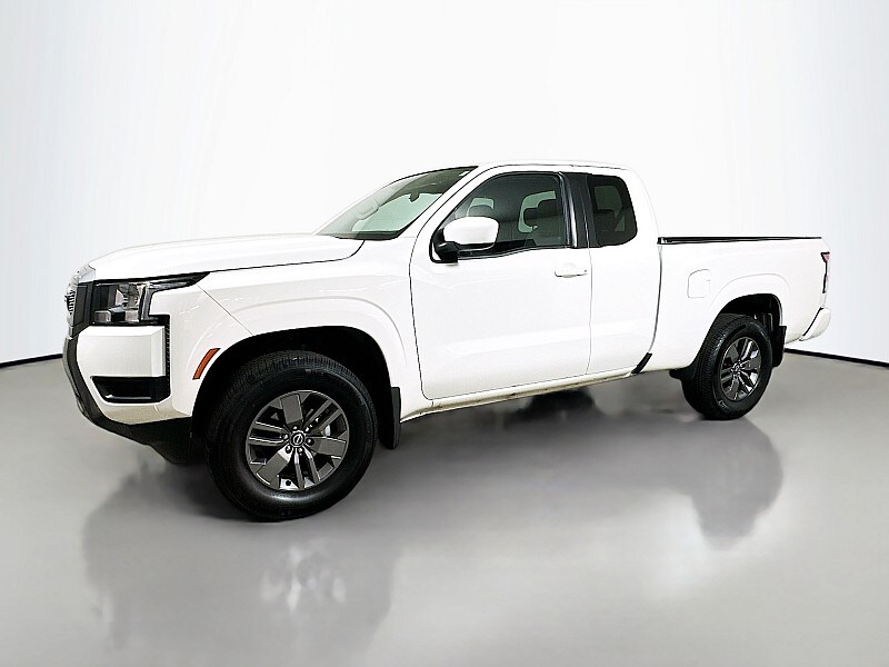 2025 Nissan Frontier King Cab SV photo 3