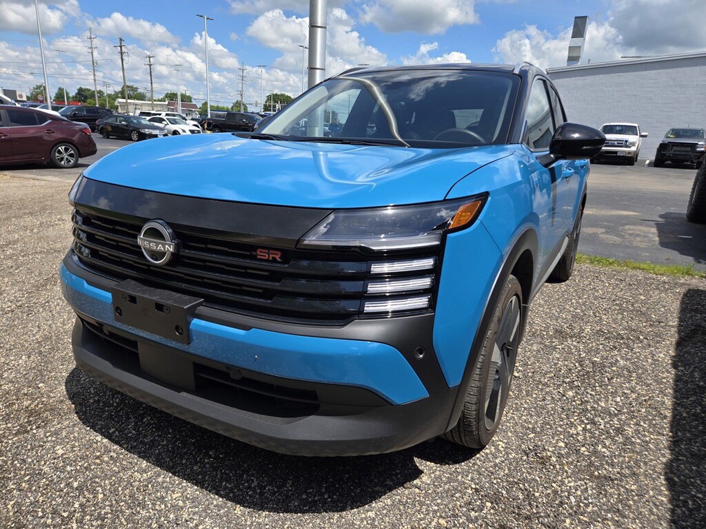 Used 2025 Nissan Kicks SR SUV