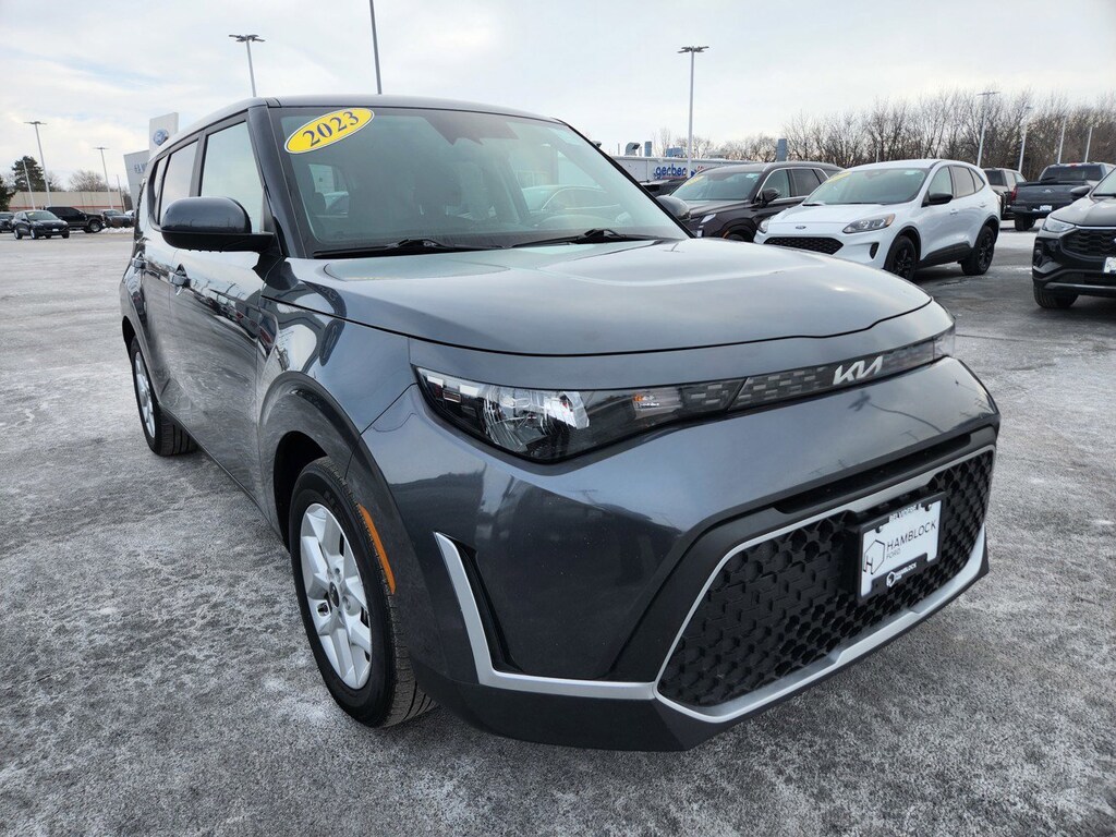 Used 2023 Kia Soul LX Hatchback