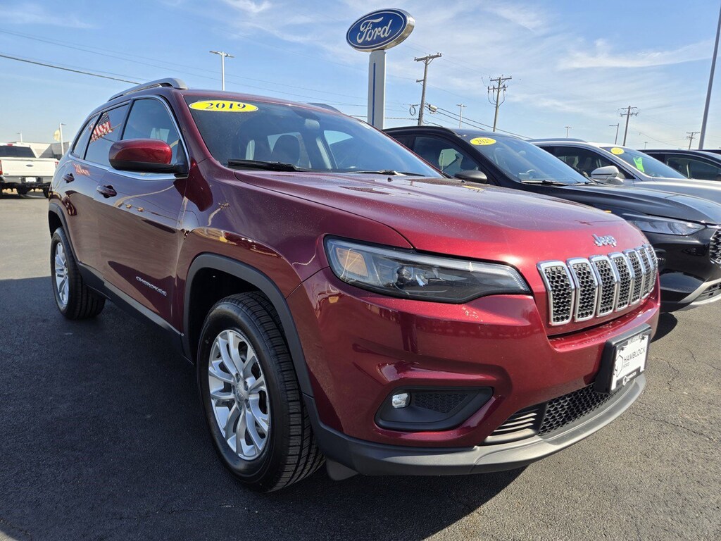Used 2019 Jeep Cherokee Latitude 4x4 SUV