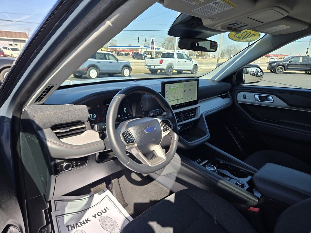 Used 2025 Ford Explorer Active SUV