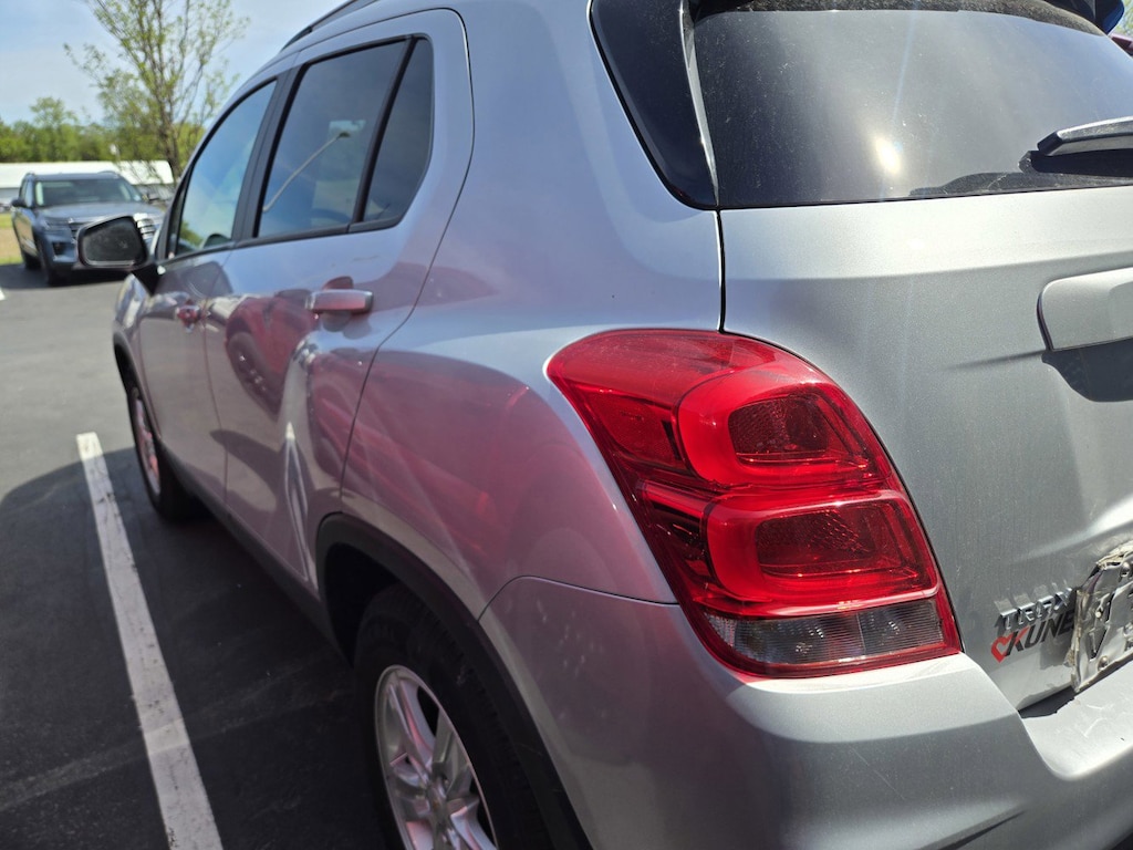 Used 2021 Chevrolet Trax LT SUV