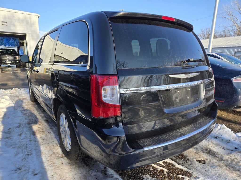 Used 2016 Chrysler Town & Country Touring Van LWB Passenger Van