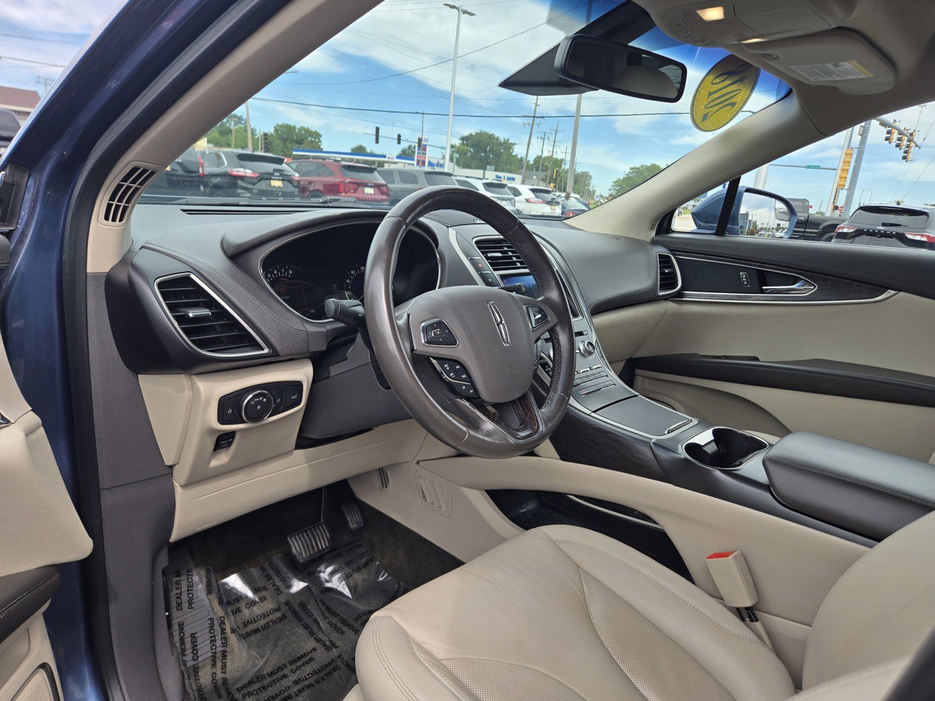 Used 2018 Lincoln MKX Select with VIN 2LMPJ6KR2JBL26652 for sale in Belvidere, IL