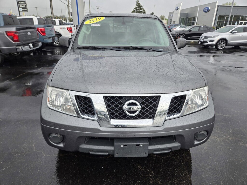 Used 2019 Nissan Frontier SV Truck Crew Cab