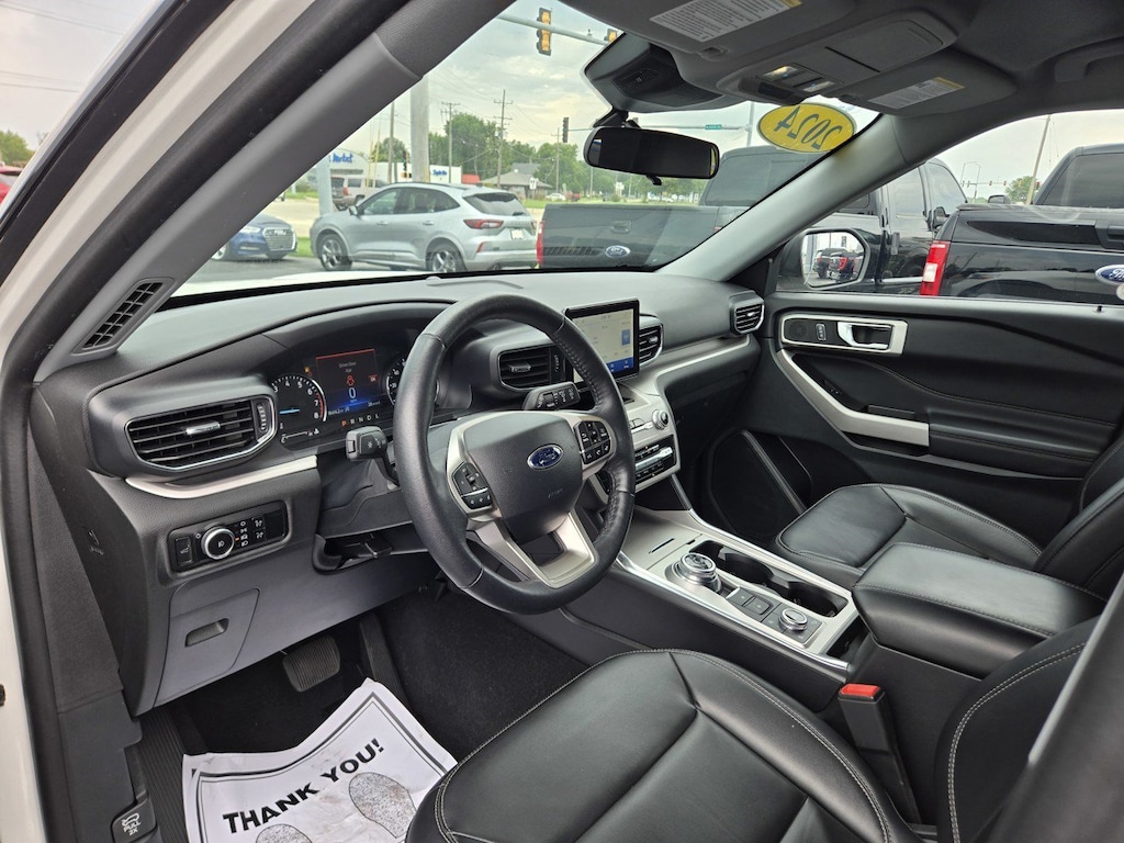 Used 2024 Ford Explorer XLT SUV