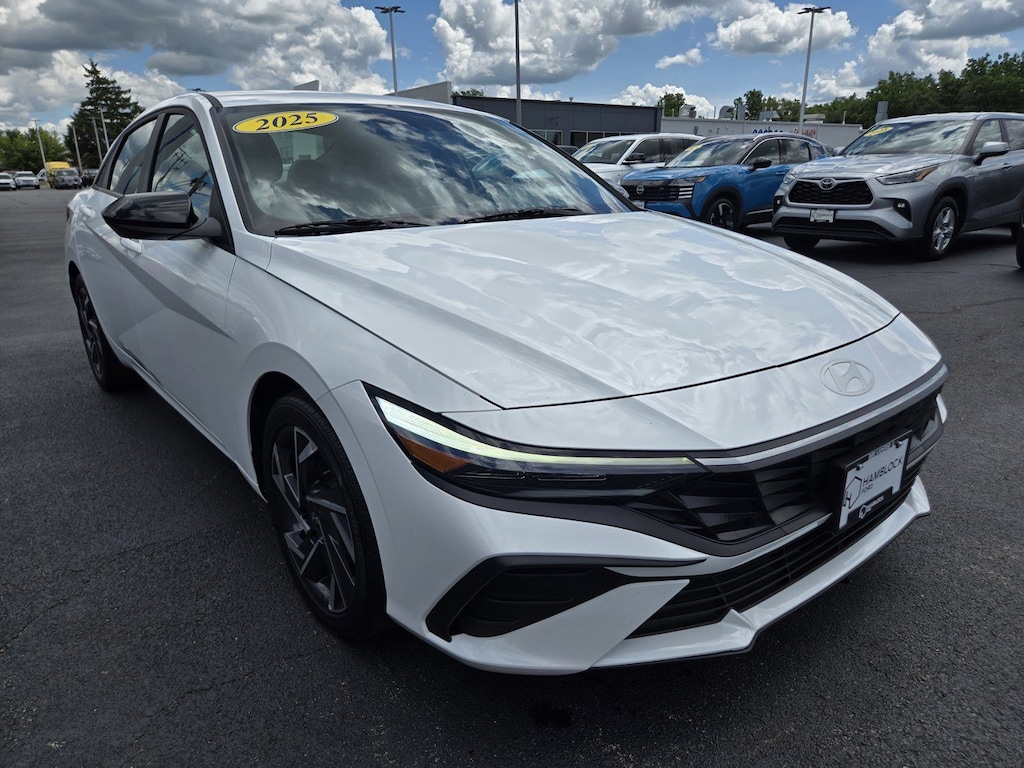Used 2025 Hyundai Elantra SEL Sport Sedan