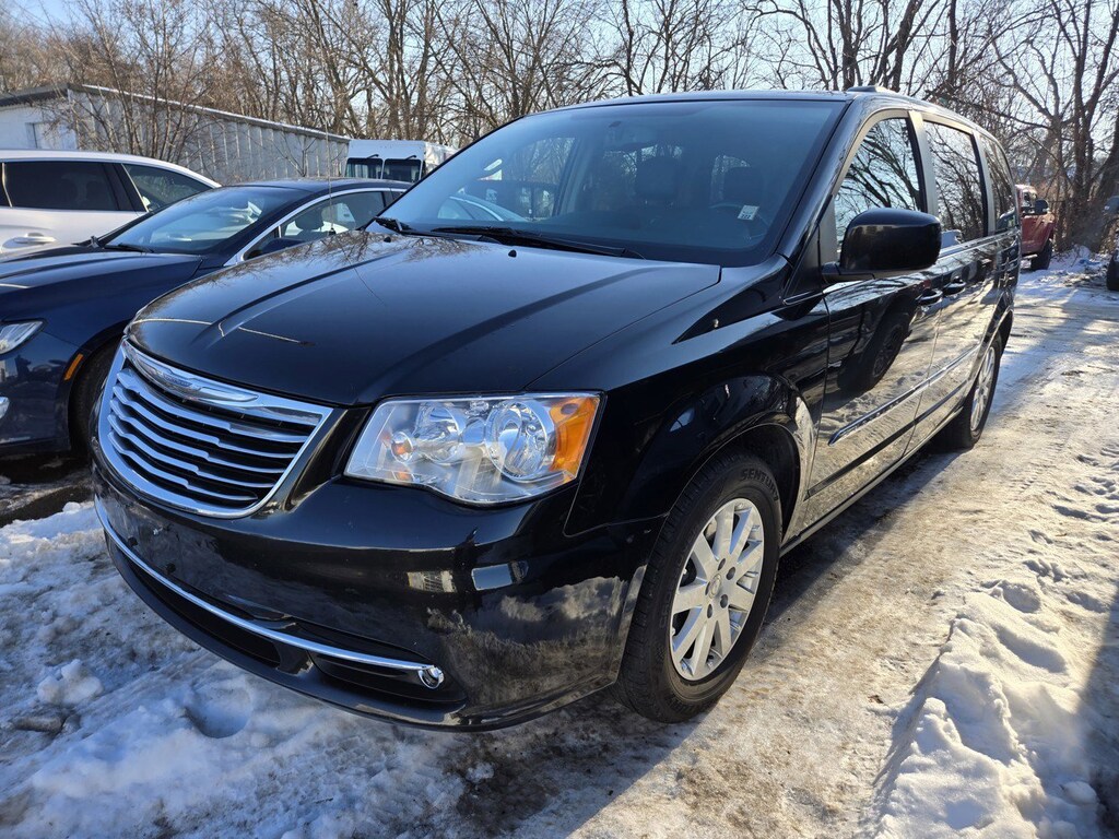 Used 2016 Chrysler Town & Country Touring Van LWB Passenger Van