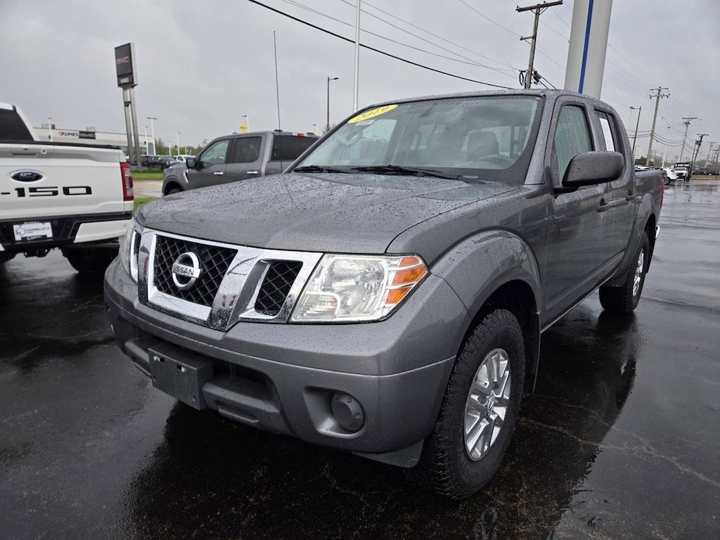 Used 2019 Nissan Frontier SV Truck Crew Cab