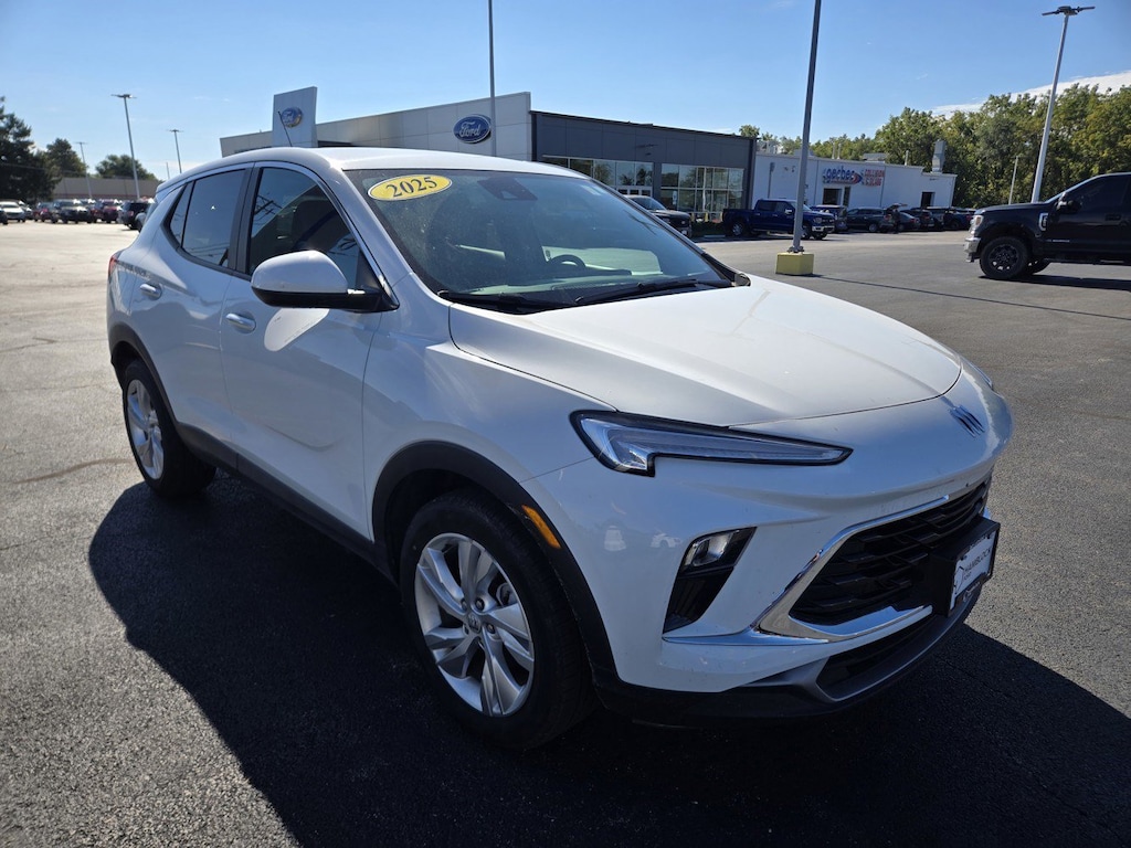 Used 2025 Buick Encore GX Preferred SUV