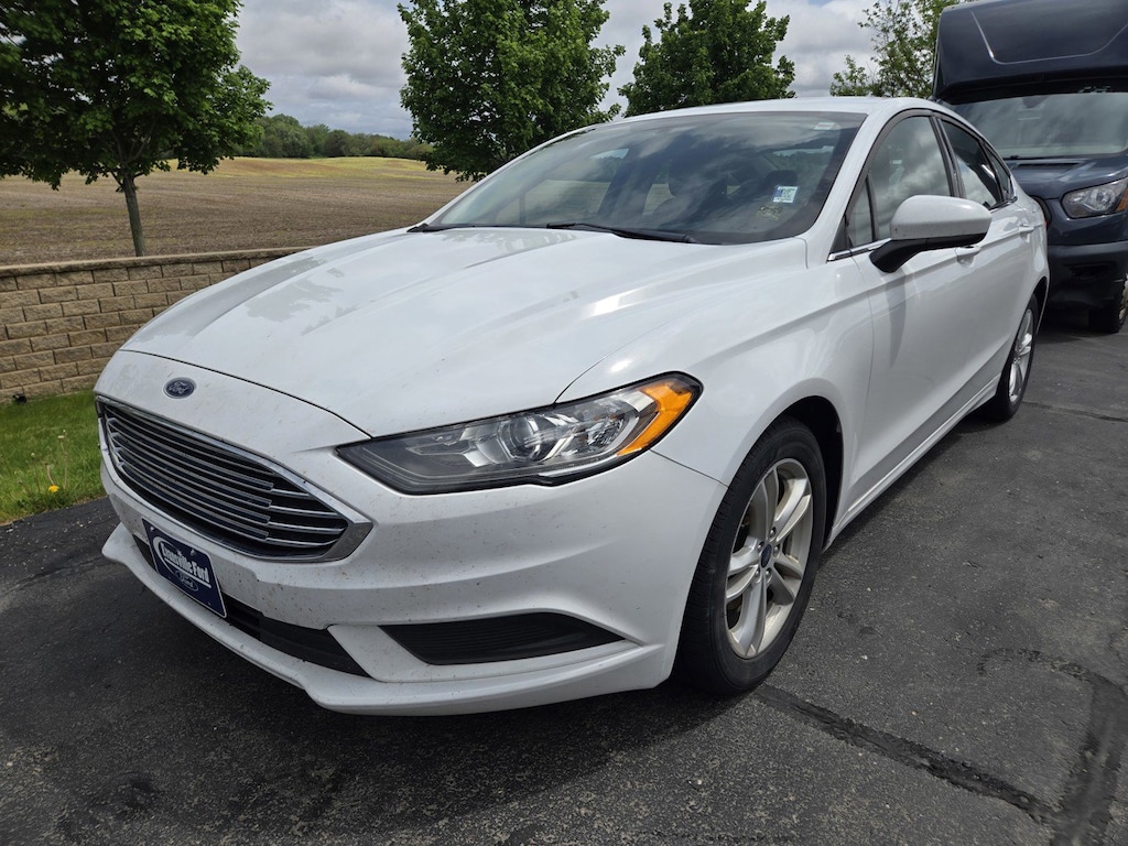 Used 2018 Ford Fusion SE Sedan
