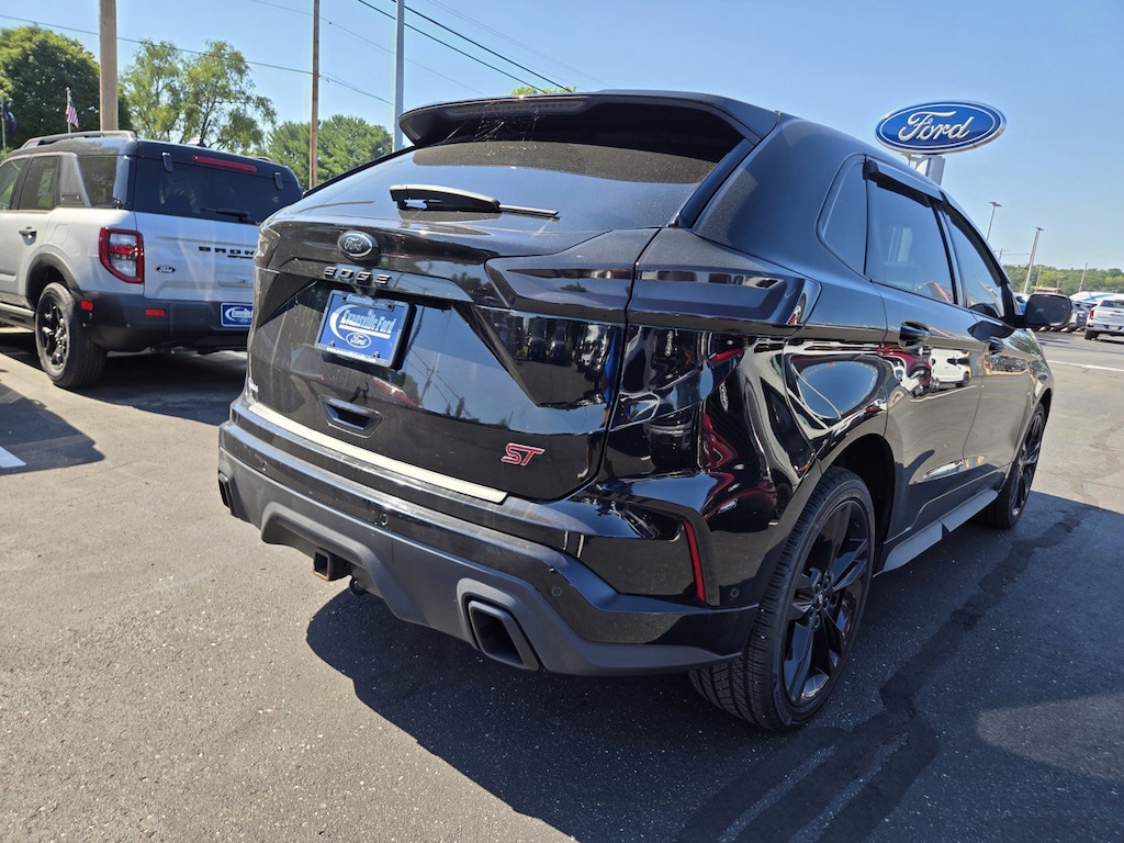 Used 2022 Ford Edge ST SUV