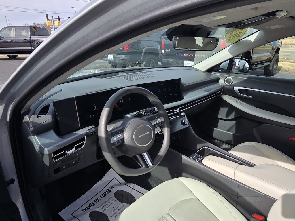 Used 2025 Hyundai Sonata SEL Sedan
