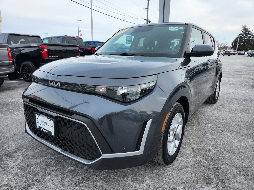 Used 2023 Kia Soul LX Hatchback