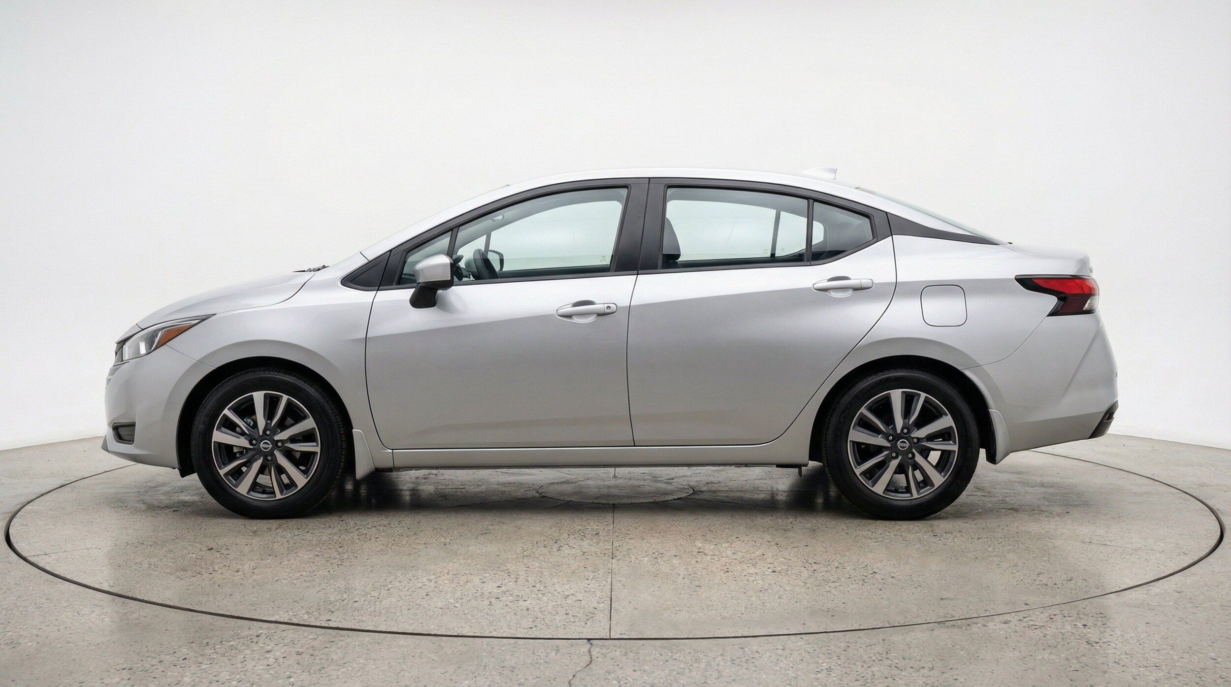 Thumbnail: 2025 Nissan Versa - 5