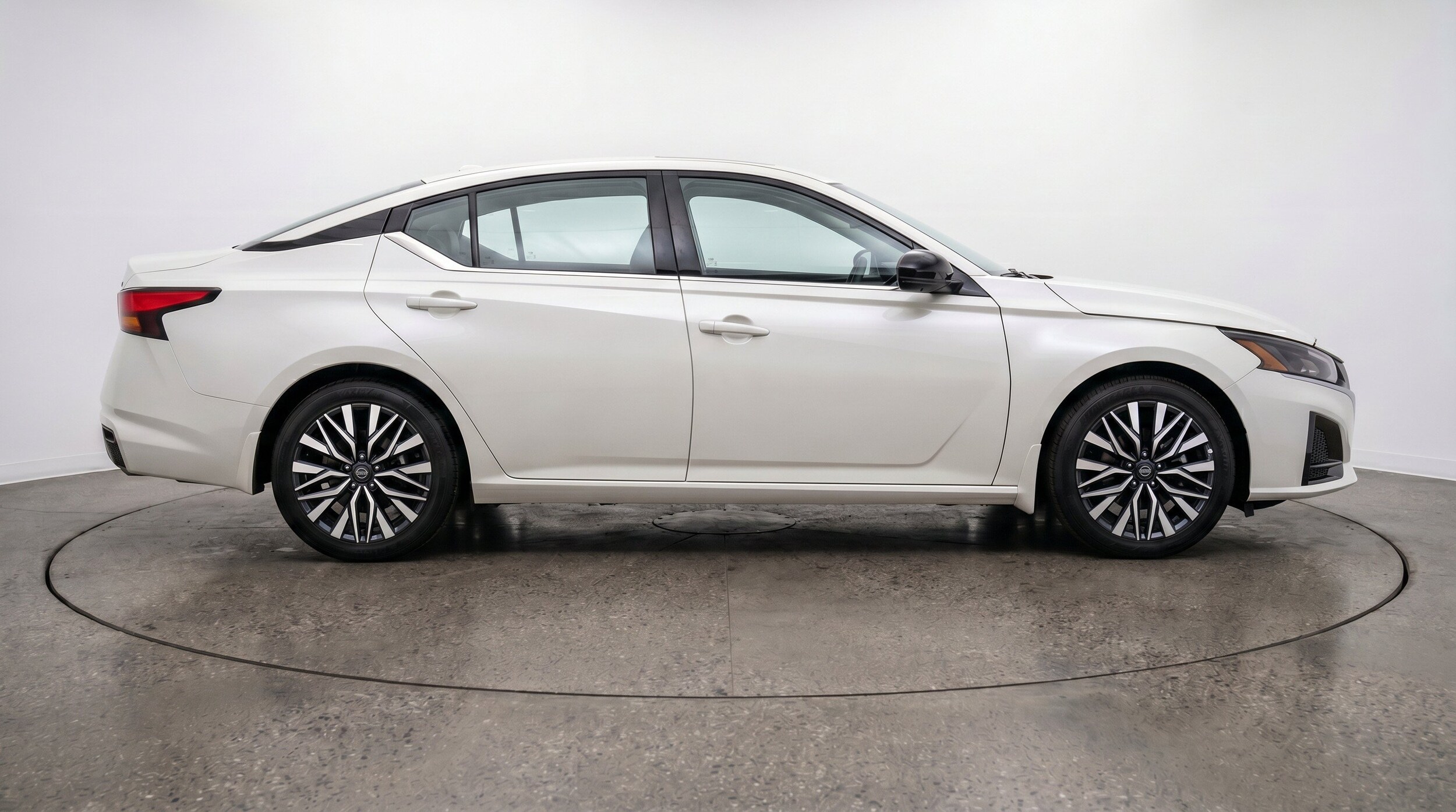 Thumbnail: 2026 Nissan Altima - 10