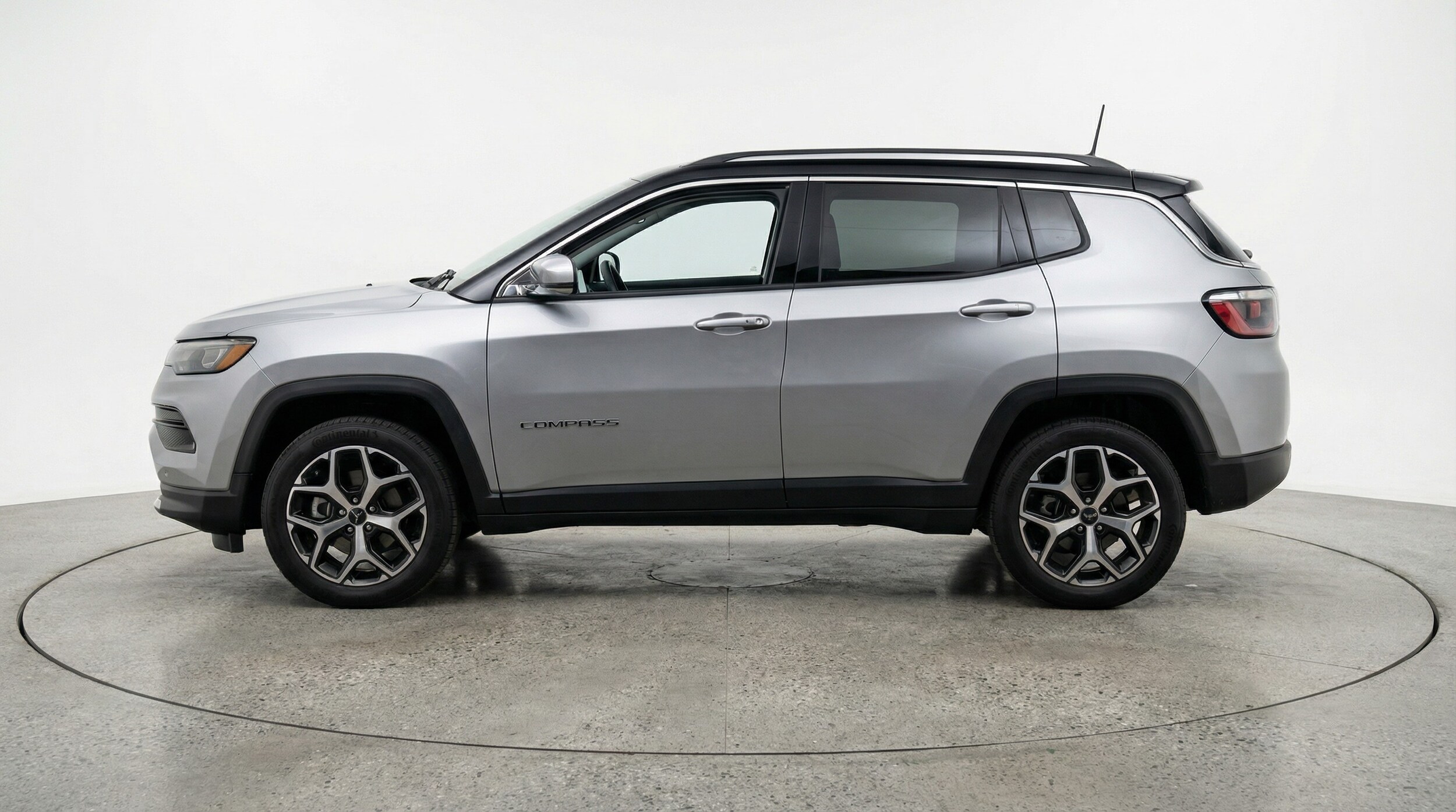 Thumbnail: 2025 Jeep Compass - 4