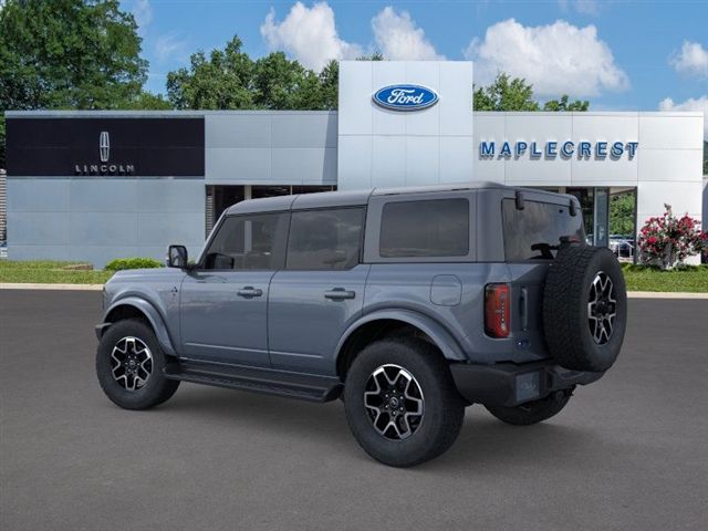 2025 Ford Bronco Outer Banks photo 2