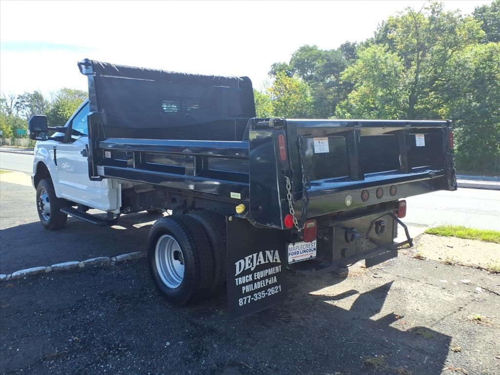 2018 Ford F-350 Super Duty Chassis Cab XL