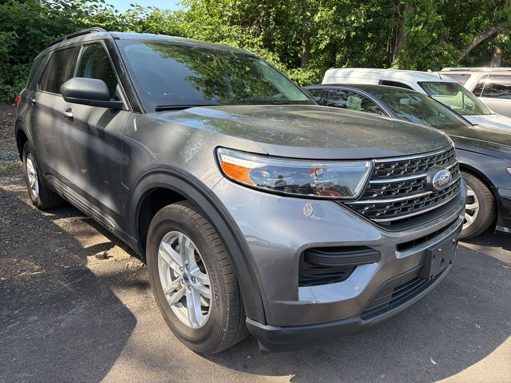 2022 Ford Explorer XLT 4WD's photo