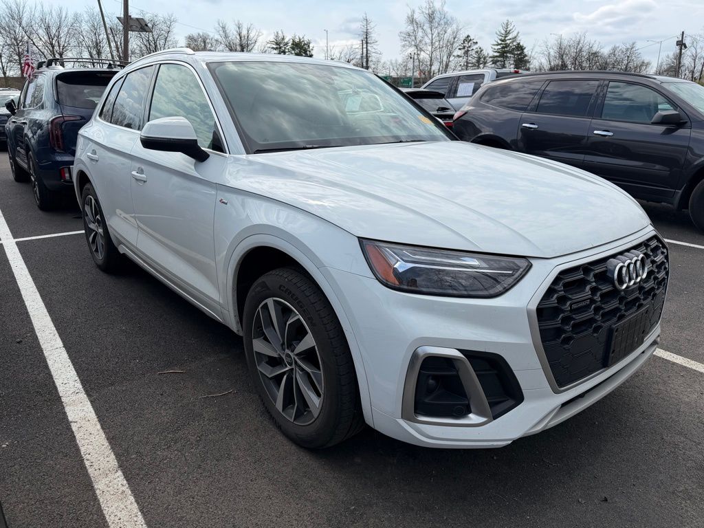 Used 2022 Audi Q5 Image